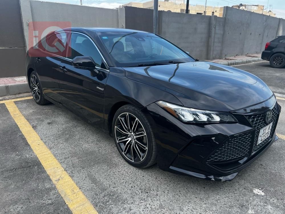 تويوتا أفالون